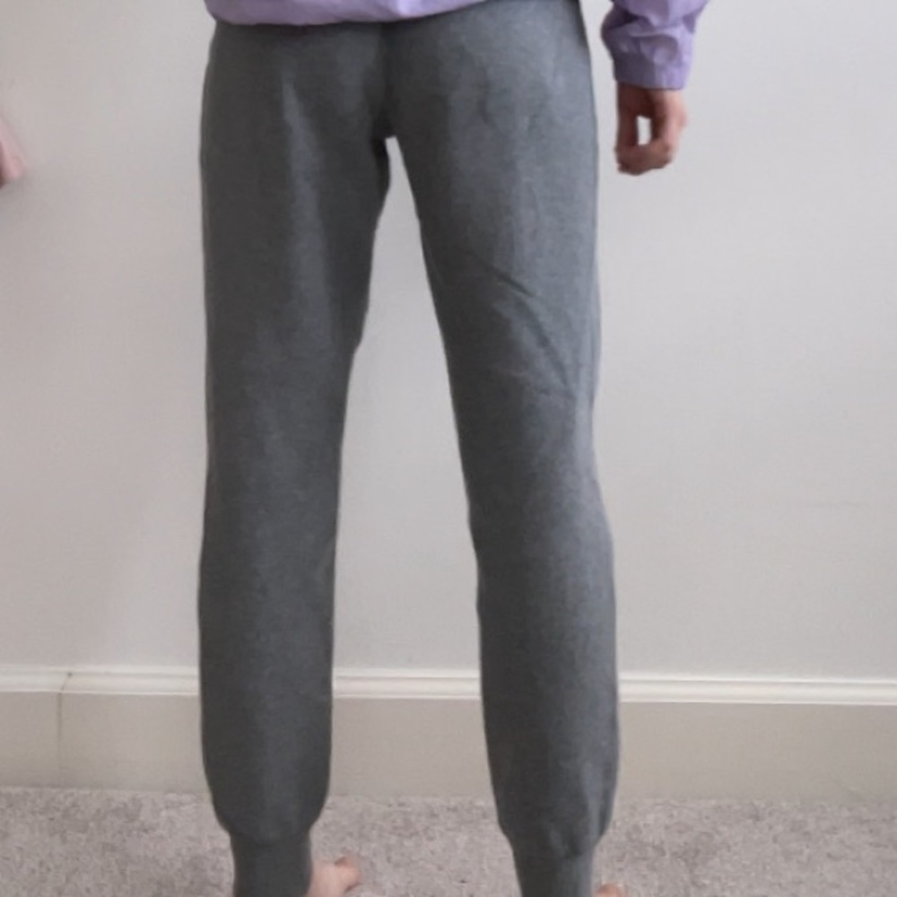 Express Women’s Gray Drawstring Lounge Jogger Sweatpants - Picture 2 of 3